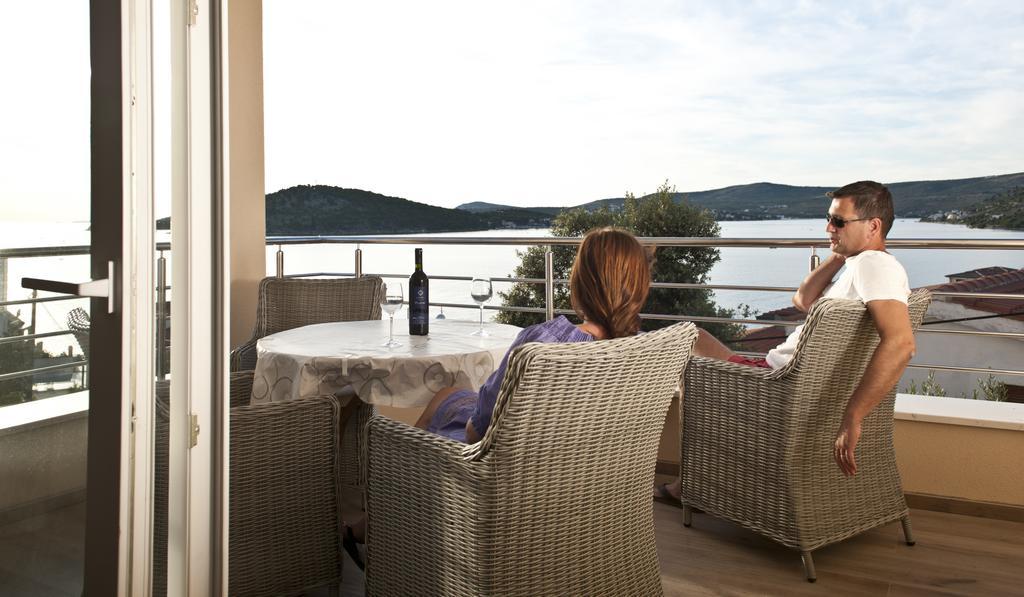 Apartments Villa Laguna With Pool Ražanj الغرفة الصورة