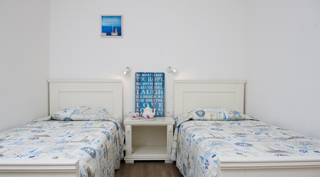 Apartments Villa Laguna With Pool Ražanj الغرفة الصورة