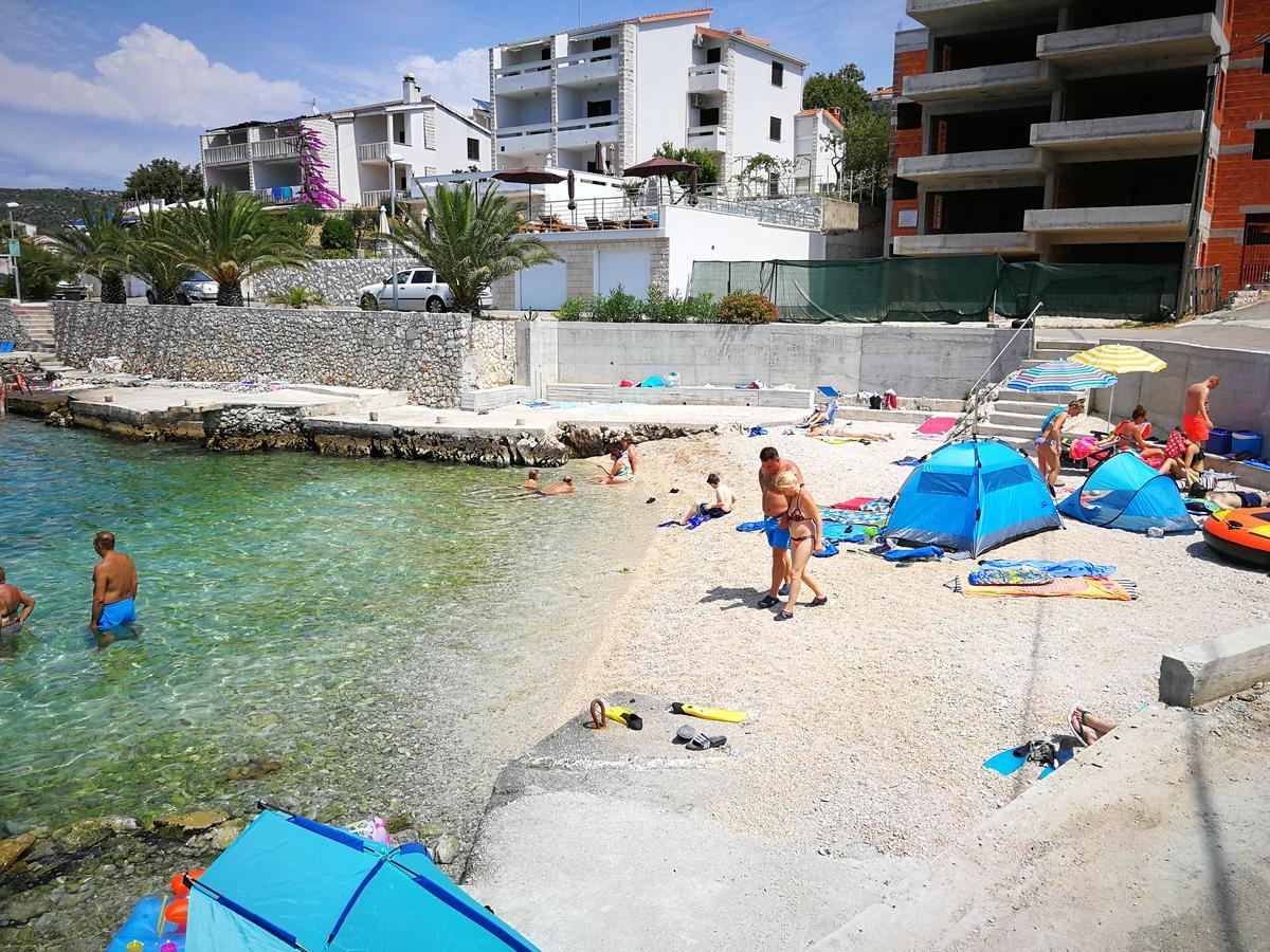 Apartments Villa Laguna With Pool Ražanj المظهر الخارجي الصورة